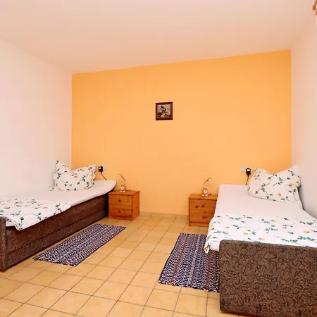 With A Parking Space Klenovica, Novi Vinodolski - 23100 Apartment Klenovica