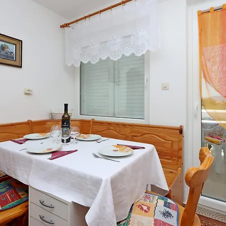 With Parking Spaces Klenovica, Novi Vinodolski - 23100 Appartement *