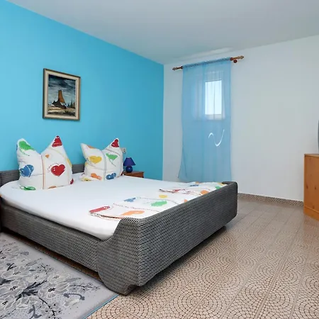 With Parking Spaces Klenovica, Novi Vinodolski - 23100 Klenovica