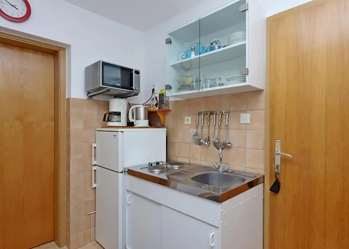 Διαμέρισμα With Parking Spaces Klenovica, Novi Vinodolski - 23100 Klenovica